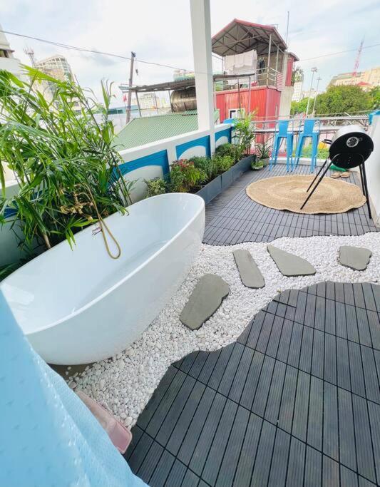 Lushstay Rooftop - Hanoi Train Station Buitenkant foto